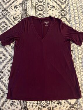 torrid Super Soft V-Neck Tunic Tee 3/4 Length Sleeve  - Burgundy
